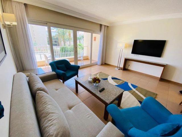 Apartmanhotel & Serviced By Marriott 5*