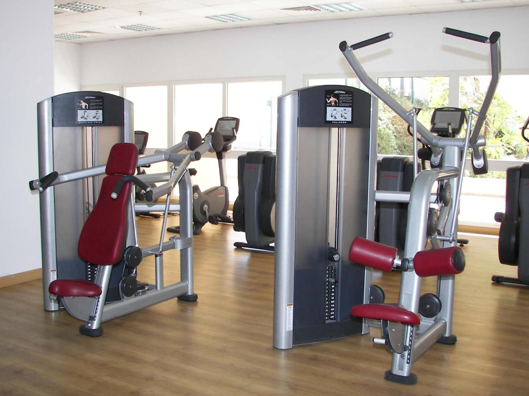 Apartmanhotel & Serviced By Marriott 5*